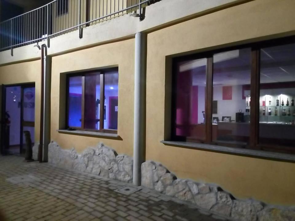 Hotel Bena E Traes Laerru Zewnętrze zdjęcie