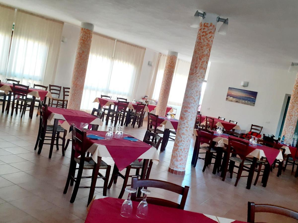 Hotel Bena E Traes Laerru Zewnętrze zdjęcie