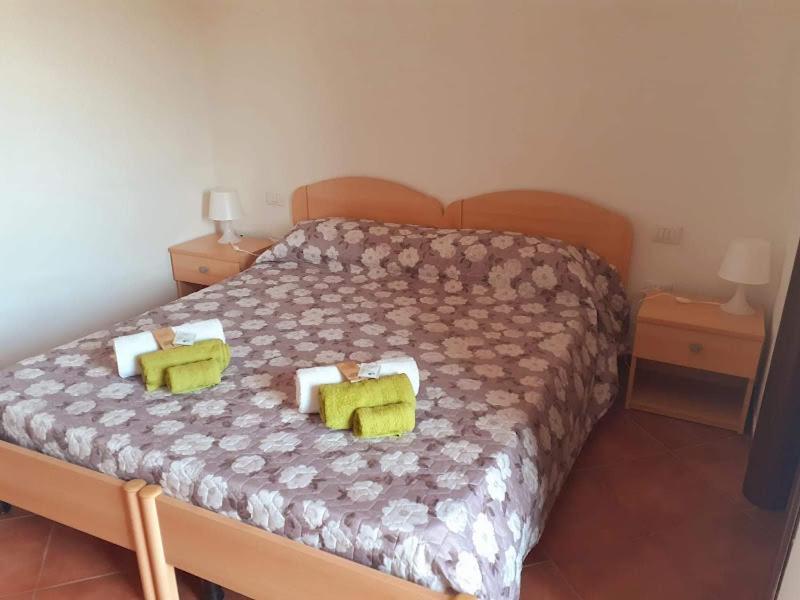 Hotel Bena E Traes Laerru Zewnętrze zdjęcie